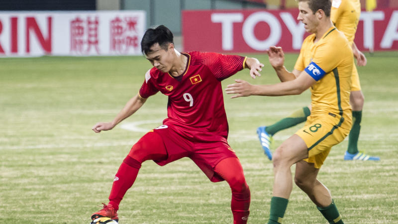 INTERVIEW: Vietnam striker Nguyen Van Toan reveals the reason behind ...